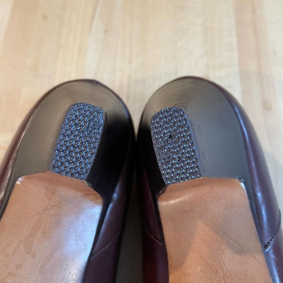 Vintage 80s Leather Lace-Ups with Shapely Stacked Heels - Picture 8 of 11